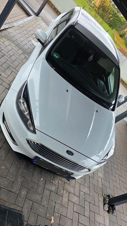 Gebraucht Ford Focus Titanium 120 PS (88 kW) 2016 Weiß Limousine