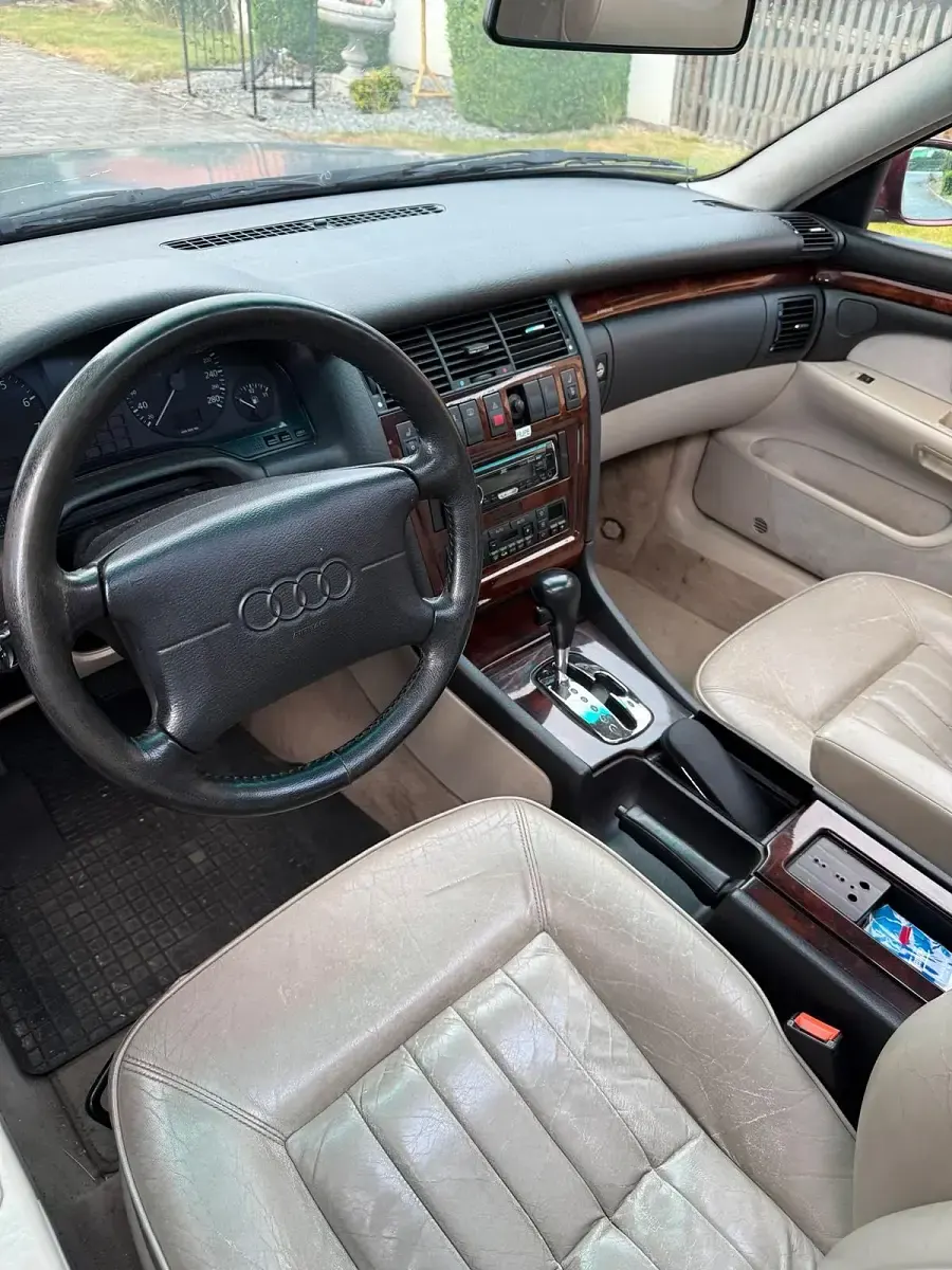 Gebraucht Audi A8 299 PS (219 kW) 1994 Andere farben Limousine