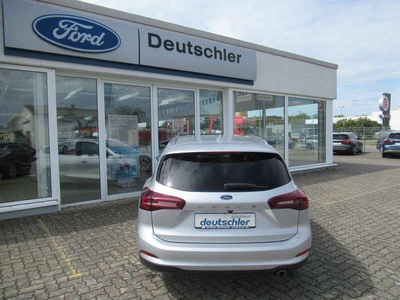 Gebraucht Ford Focus Titanium X 116 PS (85 kW) 2023 Polarsilber metallic Kombi