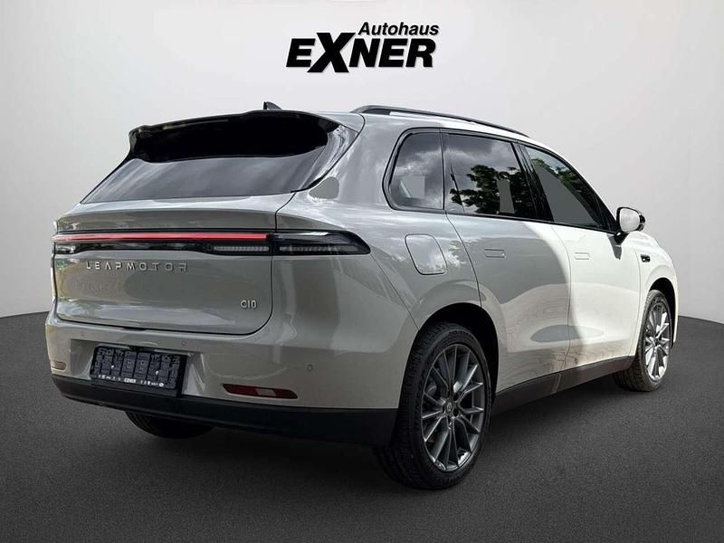 Gebraucht Leapmotor C10 158 kW (215 PS) 2025 Tundra grey SUV