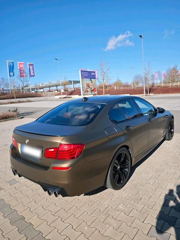 Second-hand BMW M5 560 CP (411 kW) 2015 Andere farben Berlinǎ