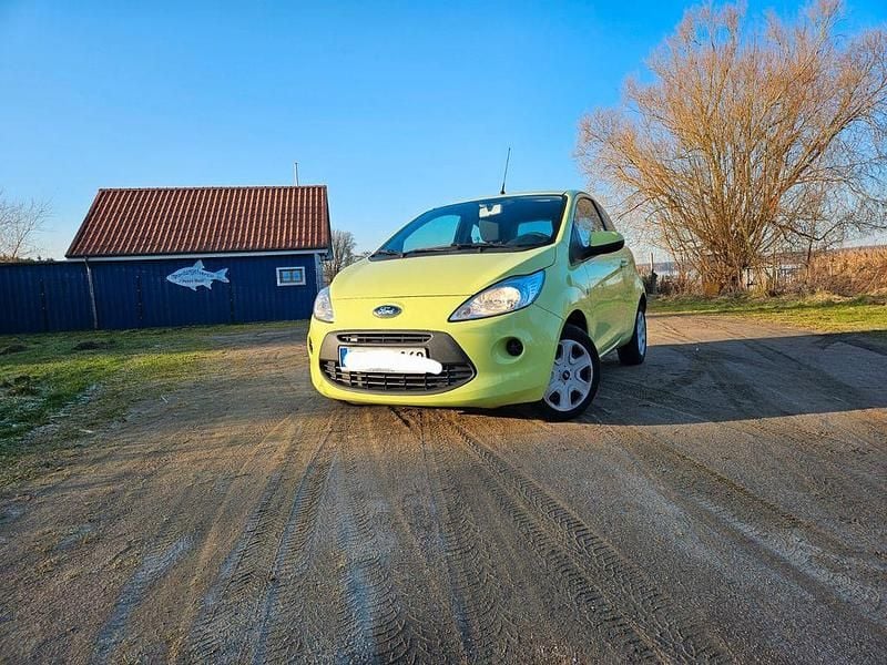 Grün Gebraucht 2014 Ford Ka Kleinwagen | 3.095 € (Superpreis) - Bild 1/3