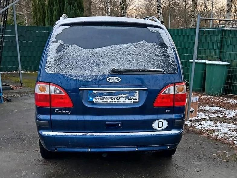 Gebraucht 2005 Ford Galaxy Ghia Van / Kleinbus | 1.900 € (Fairer Preis) - Bild 1/4