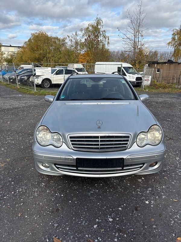 Gebraucht Mercedes C180 143 PS (105 kW) 2007 Silber Kombi