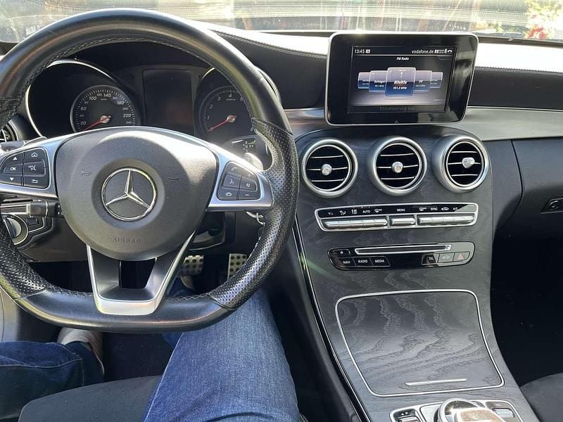 Gebraucht Mercedes C200 184 PS (135 kW) 2018 Weiß Coupé