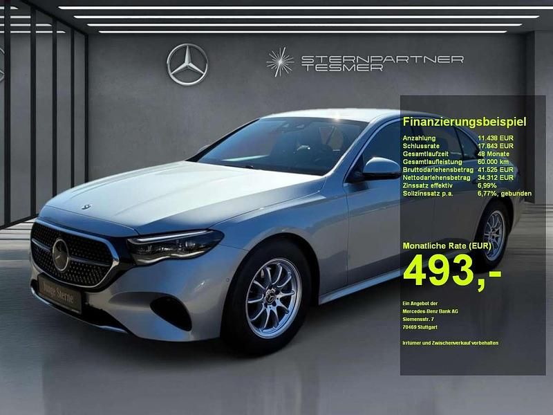 Hightechsilber metallic Gebraucht 2024 Mercedes E220 Avantgarde Limousine | 45.750 € (Superpreis) - Bild 1/3
