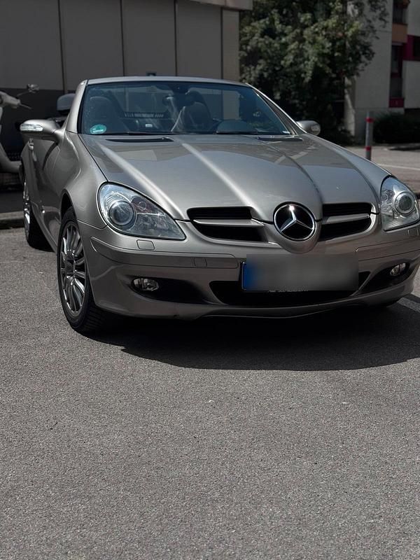 Beige Gebraucht 2005 Mercedes SLK200 Cabrio | 4.545 € (Guter Preis) - Bild 1/4