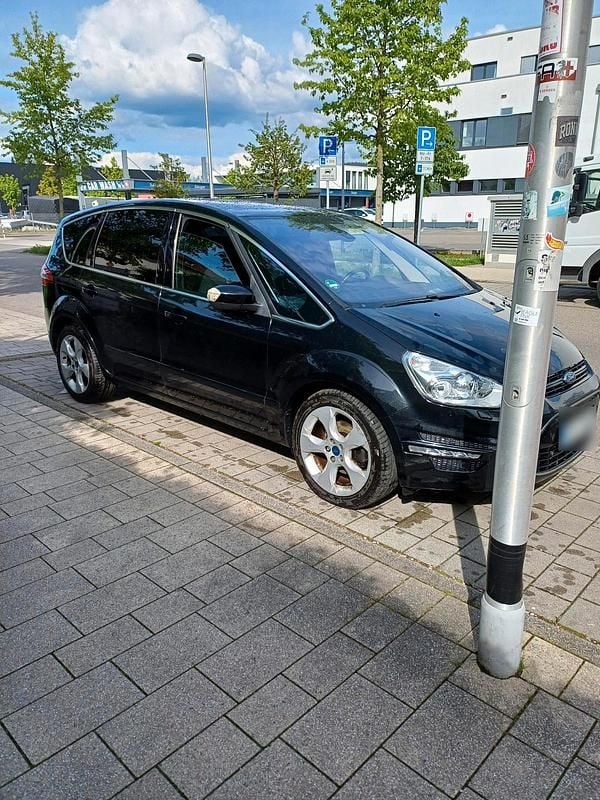 Gebraucht Ford S-MAX Sport 163 PS (119 kW) 2012 Schwarz Van / Kleinbus
