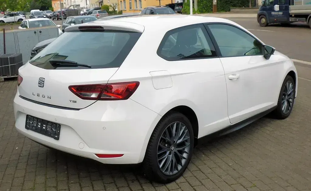 Gebraucht Seat Leon SC Style 110 PS (80 kW) 2016 Weiß Kleinwagen