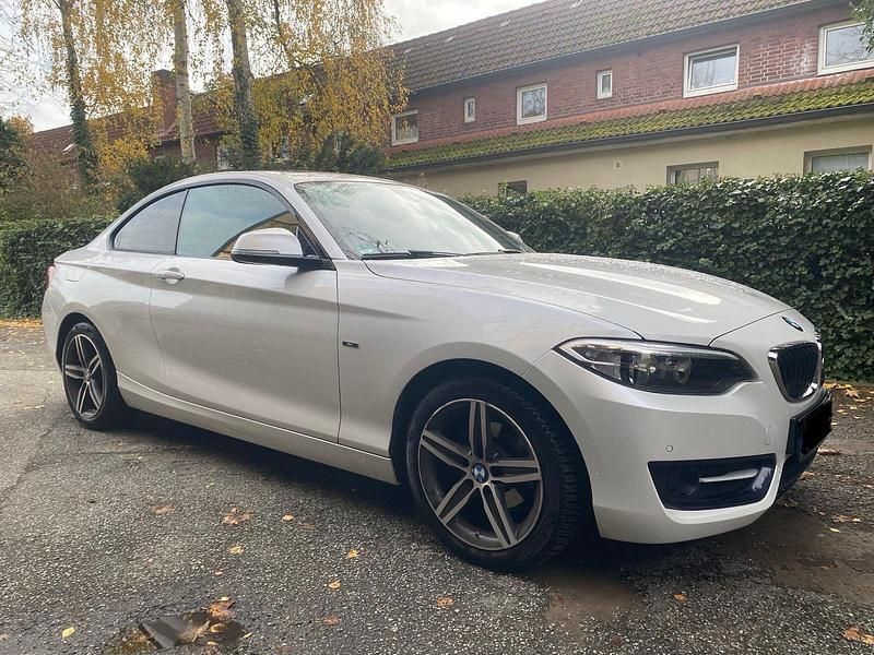 Gebraucht BMW 218 Sport Line 143 PS (105 kW) 2014 Weiß Coupé