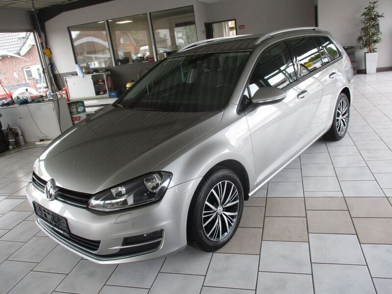 Silber Gebraucht 2017 VW Golf VII Allstar Kombi | 11.499 € (Fairer Preis) - Bild 1/4