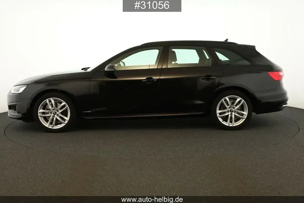 Gebraucht Audi A4 Advanced 150 PS (110 kW) 2023 Mythosschwarz metallic Kombi