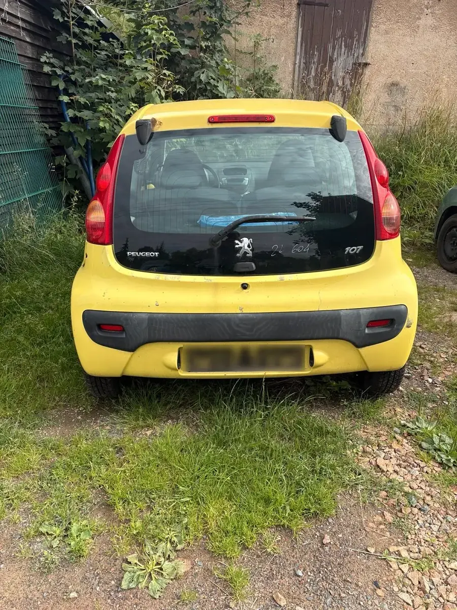 Gebraucht Peugeot 107 68 PS (50 kW) 2008 Gelb Kleinwagen