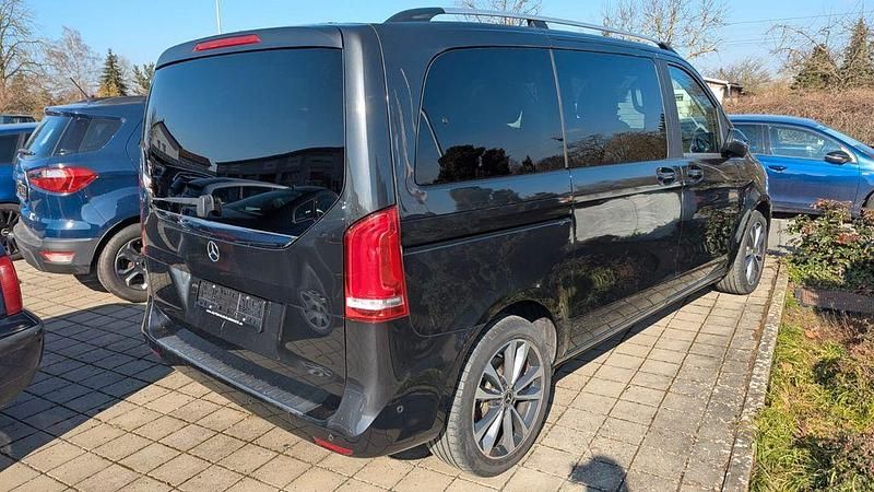 Gebraucht Mercedes V250 190 PS (139 kW) 2019 Grau Van / Kleinbus