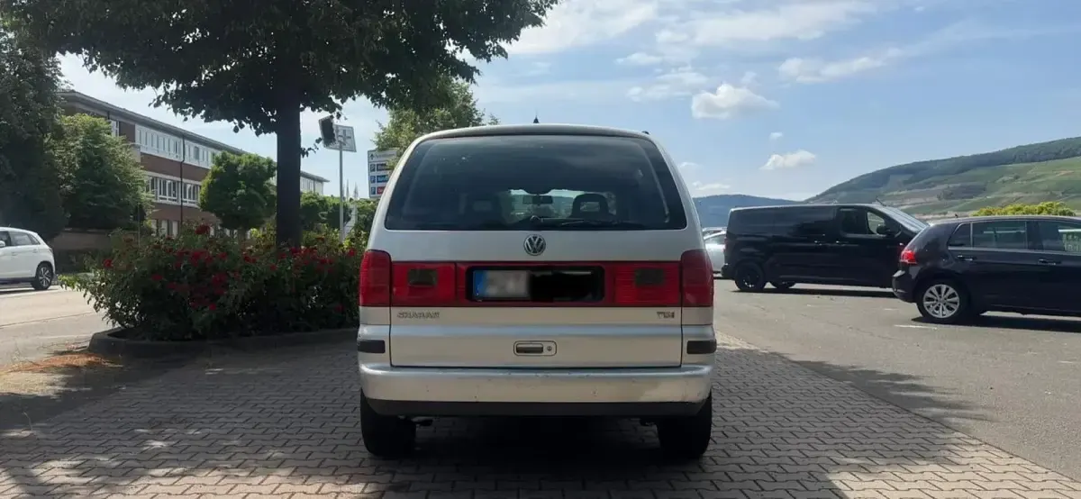 Gebraucht VW Sharan 115 PS (84 kW) 2003 Silber Van / Kleinbus