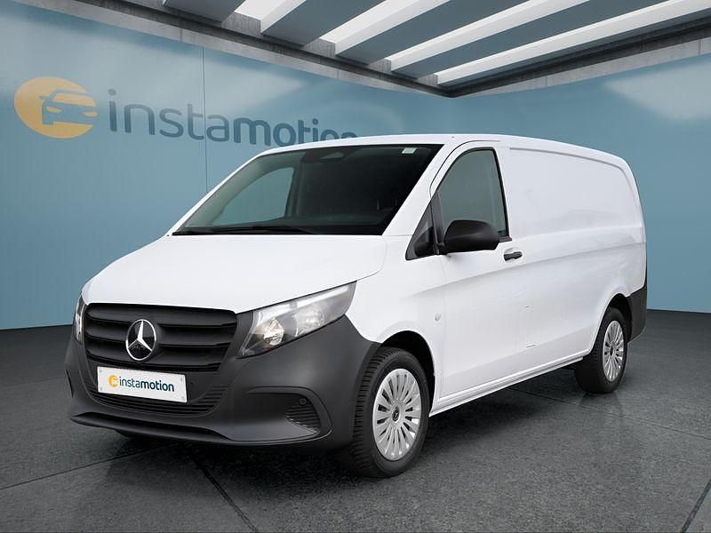 Weiß Gebraucht 2024 Mercedes Vito Van / Kleinbus | 34.899 € (Etwas zu teuer) - Bild 1/4