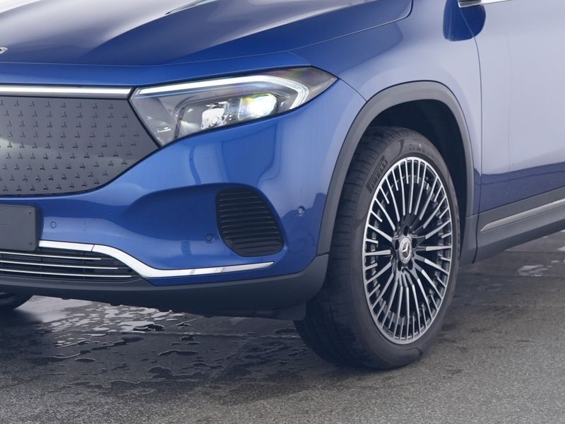 Gebraucht Mercedes EQA250 Progressive 139 kW (190 PS) 2024 Metalliclack spektralblau SUV