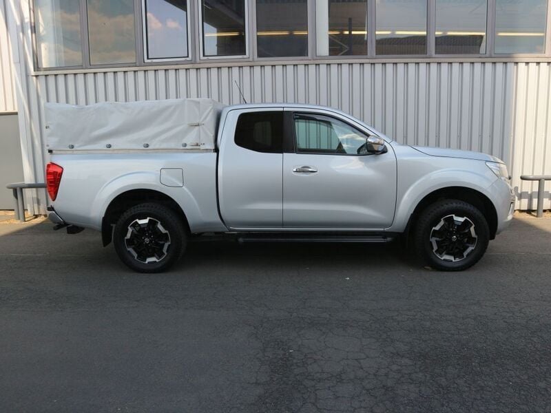 Gebraucht Nissan Navara N-Connecta 163 PS (119 kW) 2020 Silver (m) Abholung