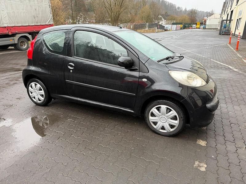 Gebraucht Citroën C1 50 PS (36 kW) 2006 Rot Kleinwagen