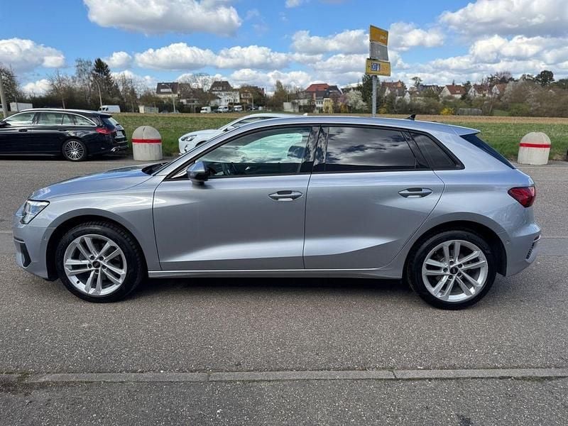 Gebraucht Audi A3 Basis 150 PS (110 kW) 2021 Silber Limousine