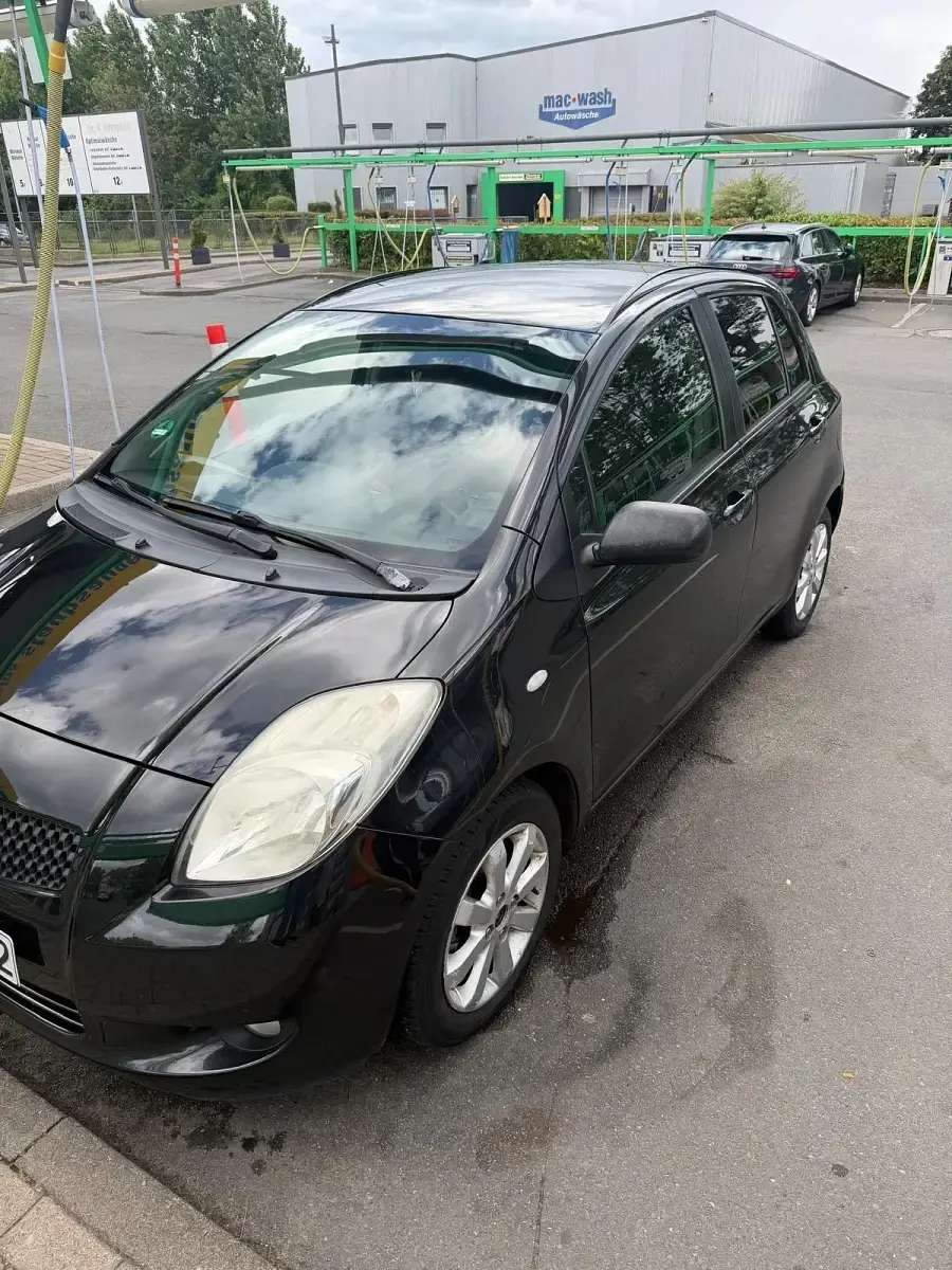 Gebraucht Toyota Auris 95 PS (69 kW) 2009 Schwarz Kleinwagen