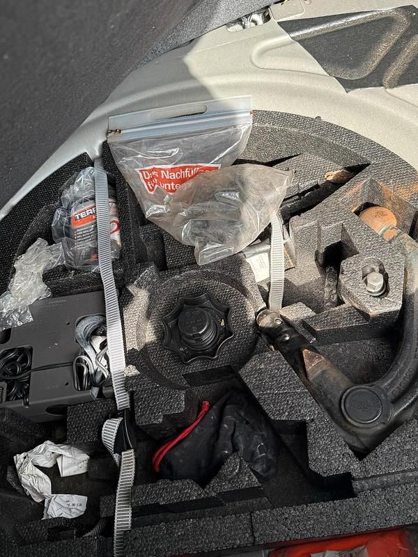 Gebraucht VW Golf VI 102 PS (75 kW) 2011 Schwarz Kleinwagen