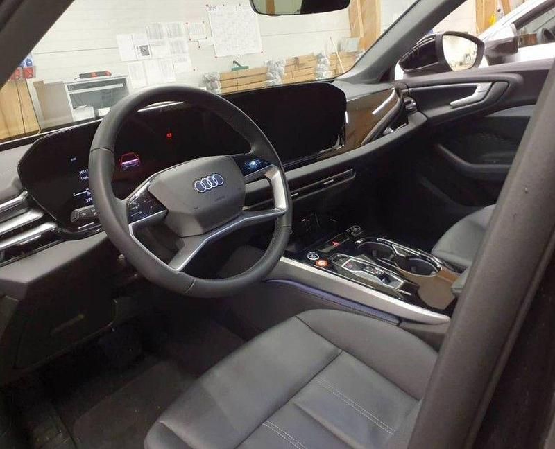 Gebraucht Audi A5 Ambiente 204 PS (150 kW) 2025 Außenfarbe: Kombi