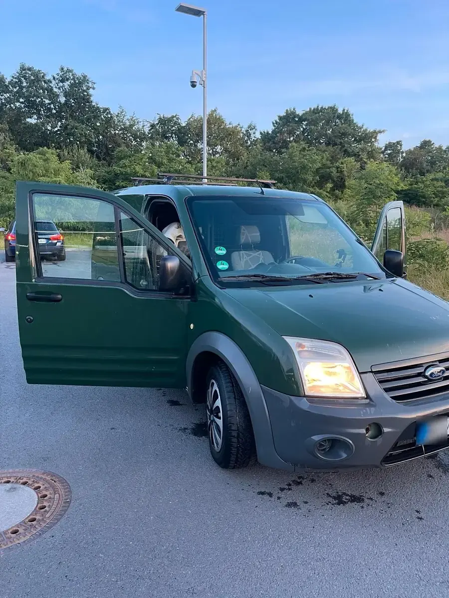 Gebraucht Ford Tourneo Connect 90 PS (66 kW) 2010 Van / Kleinbus