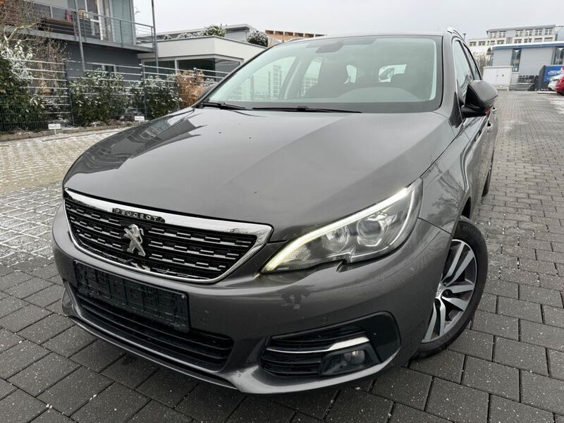 Grau Gebraucht 2019 Peugeot 308 Allure Kombi | 8.980 € (Fairer Preis) - Bild 1/4