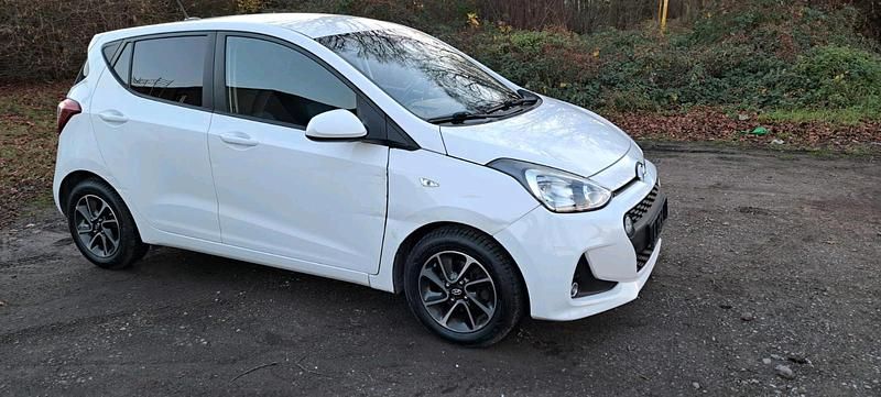 Second-hand Hyundai i10 67 CP (49 kW) 2017 Alb Hatchback