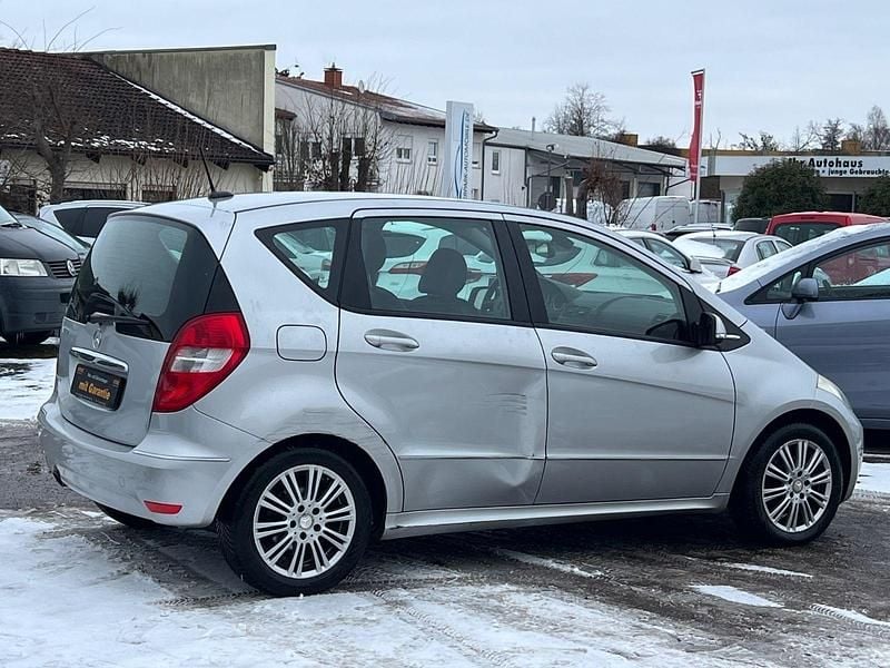 Gebraucht Mercedes A150 Elegance 95 PS (69 kW) 2008 Silber Limousine