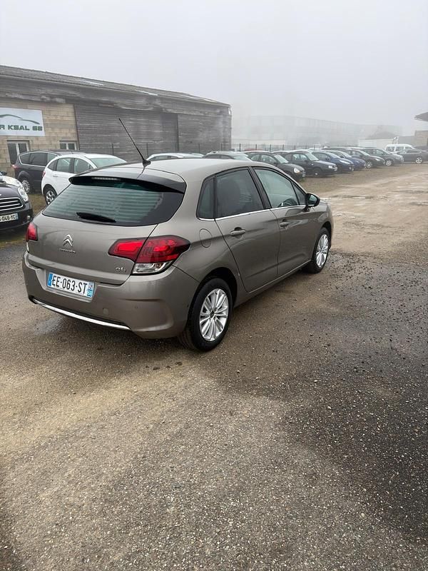 Gebraucht Citroën C4 110 PS (80 kW) 2016 Beige Kleinwagen