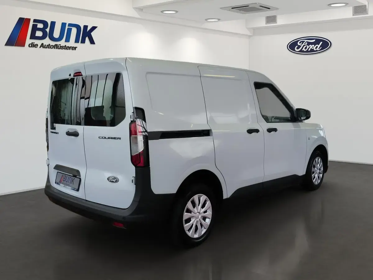 Gebraucht Ford Transit Trend 101 PS (74 kW) 2025 Frozen white  (pn3g Limousine