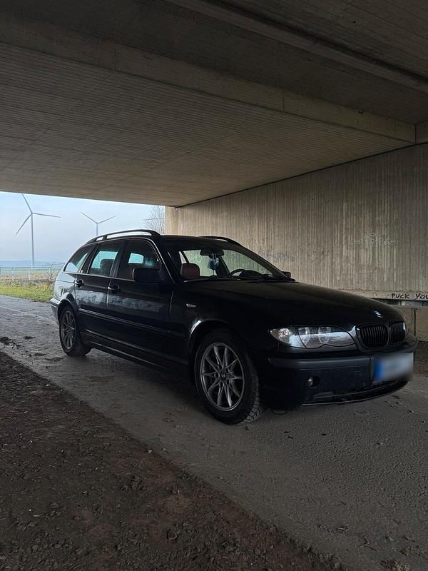 Gebraucht BMW 318 Shadowline 116 PS (85 kW) 2004 Schwarz Kombi