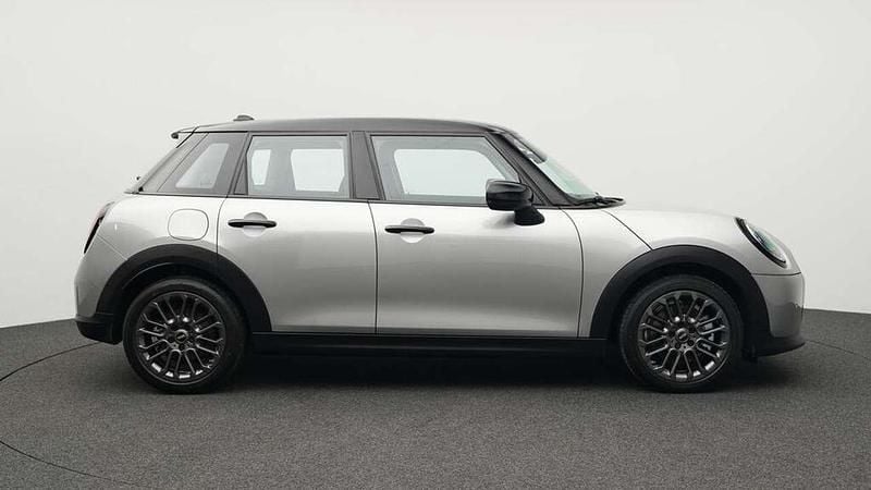 Usata Mini Cooper Classic 156 CV (114 kW) 2024 Grigio Utilitaria