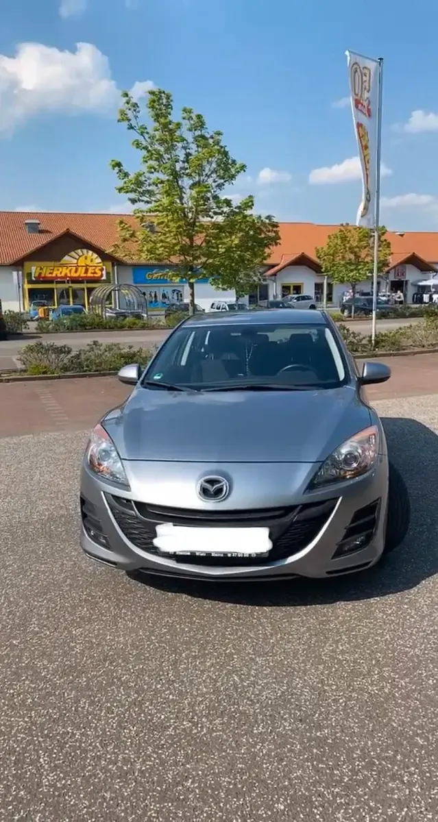 Gebraucht Mazda 3 116 PS (85 kW) 2011 Silber Limousine