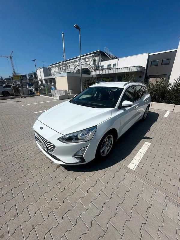 Weiß Gebraucht 2019 Ford Focus Kombi | 11.000 € (Fairer Preis) - Bild 1/4
