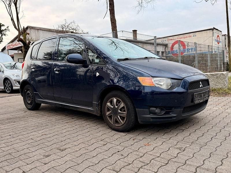 Gebraucht Mitsubishi Colt Plus 95 PS (69 kW) 2013 Blau Kleinwagen