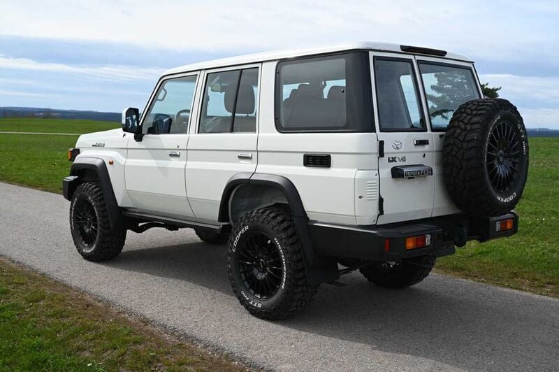 Gebraucht Toyota Land Cruiser 231 PS (169 kW) 2024 Weiß SUV