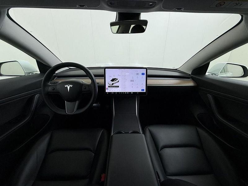 Gebraucht Tesla Model 3 Standard Range Plus 239 kW (325 PS) 2020 Weiß Limousine