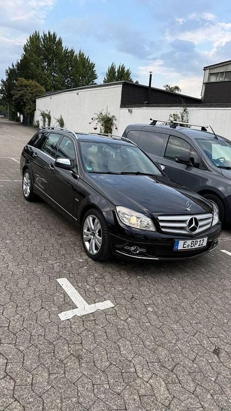 Schwarz Gebraucht 2008 Mercedes 200 Kombi | 6.200 € - Bild 1/4