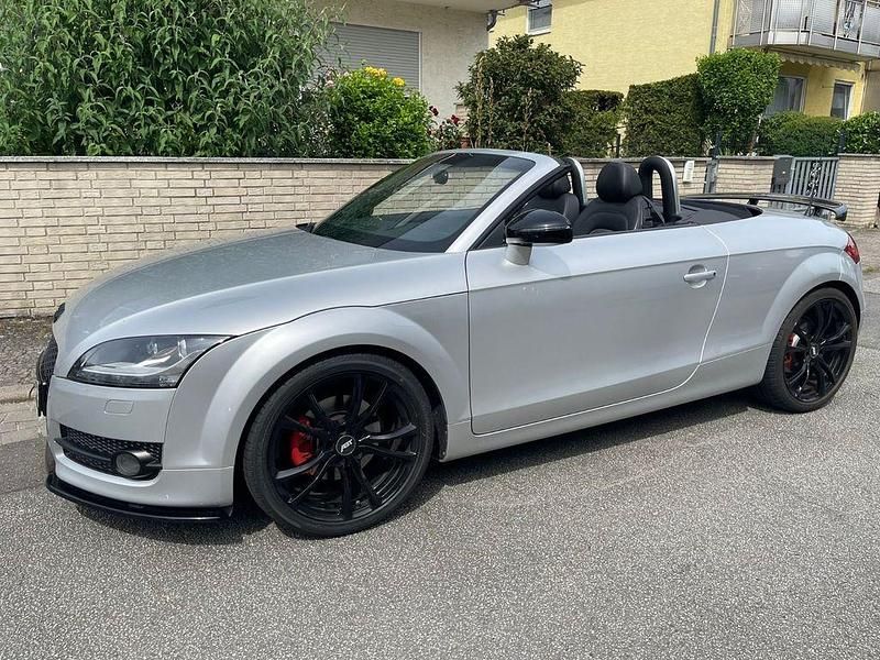 Silber Gebraucht 2007 Audi TT Roadster Sport Cabrio | 11.900 € - Bild 1/4