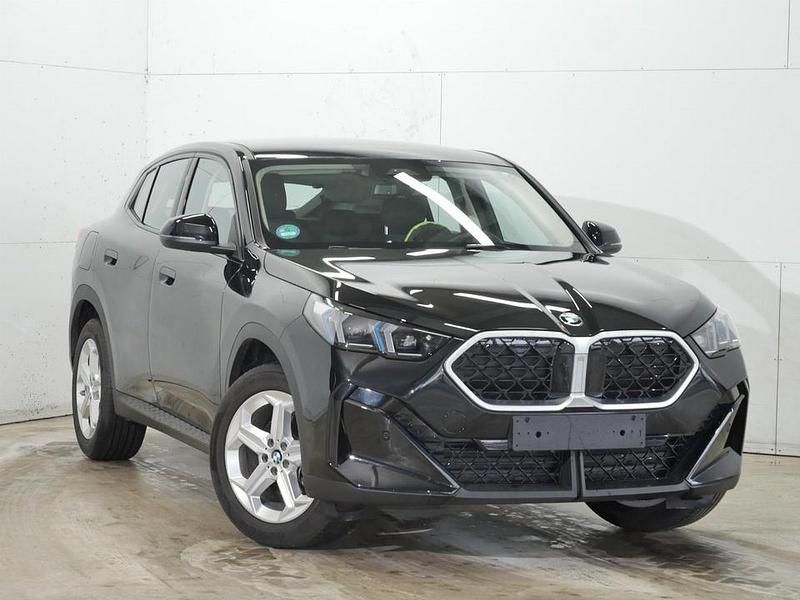Gebraucht BMW X2 Shadowline 163 PS (119 kW) 2025 (schwarz)  black sapphire SUV