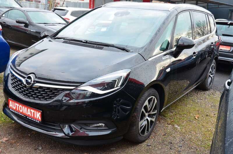 Onyx schwarz Gebraucht 2019 Opel Zafira Life Van | 8.900 € - Bild 1/4