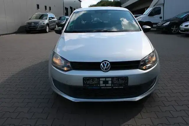 Usata VW Polo 75 CV (55 kW) 2012 Argento Berlina
