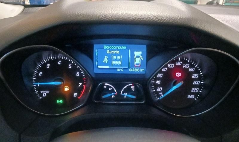 Second-hand Ford Focus 105 CP (77 kW) 2012 Negru Break