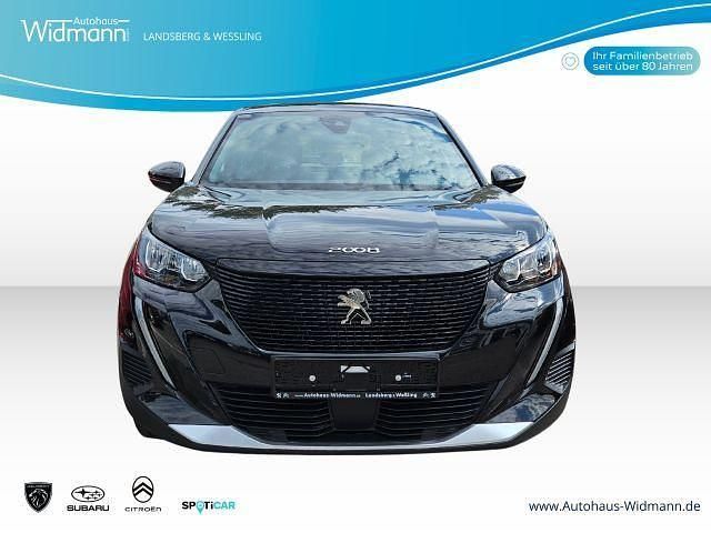 Gebraucht Peugeot e-2008 Active 100 kW (136 PS) 2023 Schwarz SUV
