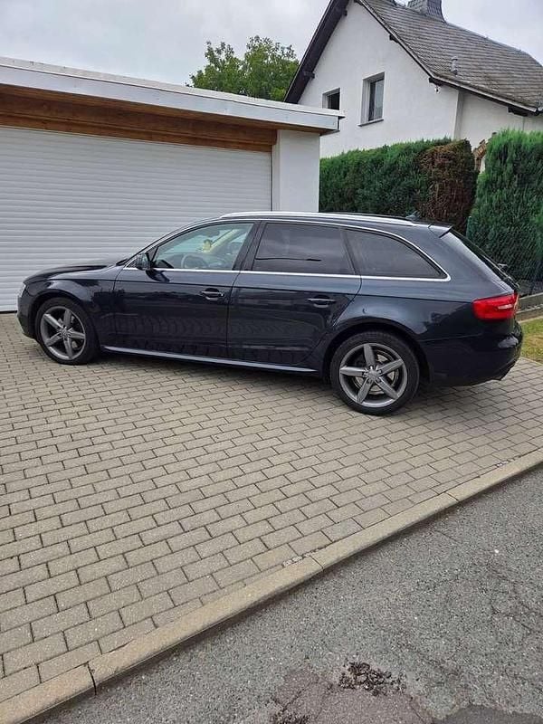Gebraucht 2014 Audi A4 Attraction Kombi | 11.500 € (Fairer Preis) - Bild 1/4