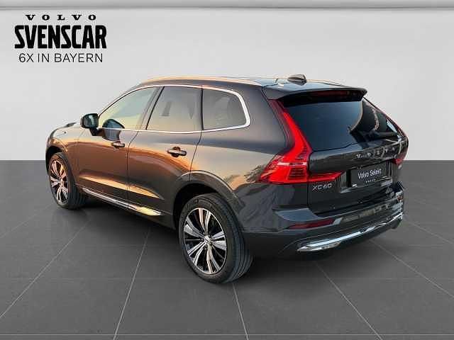 Gebraucht Volvo XC60 Ultimate 235 PS (172 kW) 2022 Platinum grey metallic SUV