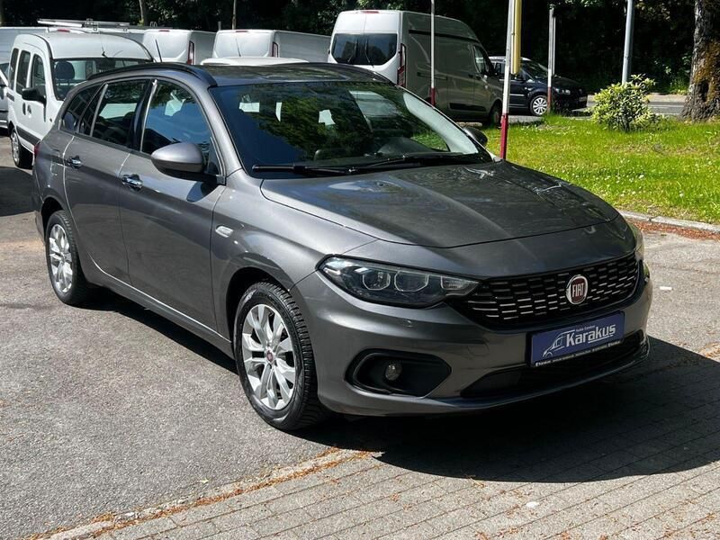 Grau Gebraucht 2017 Fiat Tipo Lounge Kombi | 6.990 € (Fairer Preis) - Bild 1/4
